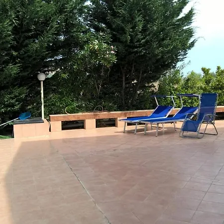 Light Blue לינה וארוחת בוקר