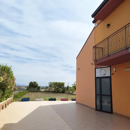 Light Blue Bed and breakfast Scordia